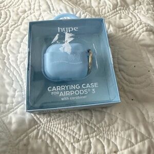 Hype Light Blue AirPods 3 Case with Carabiner